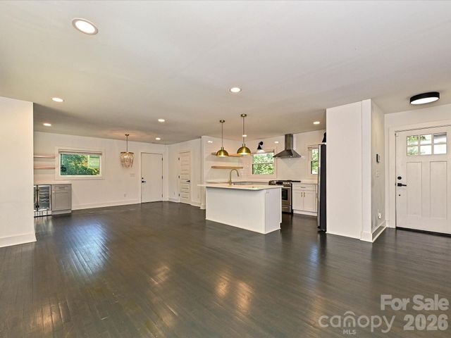 5623 Ruth Drive, Charlotte, NC 28215