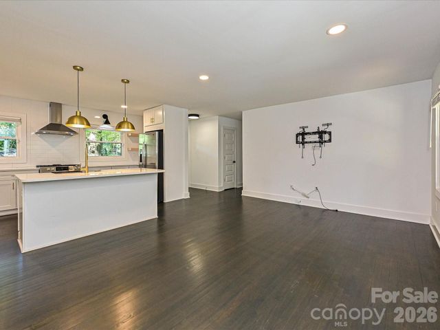 5623 Ruth Drive, Charlotte, NC 28215