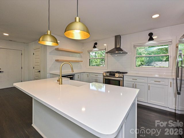 5623 Ruth Drive, Charlotte, NC 28215