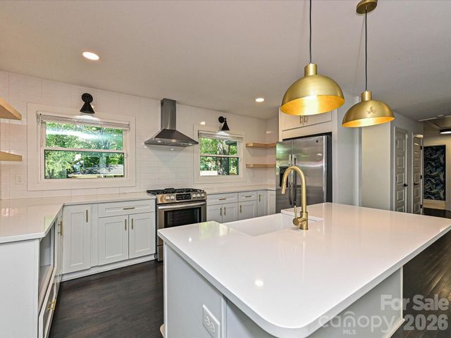 5623 Ruth Drive, Charlotte, NC 28215