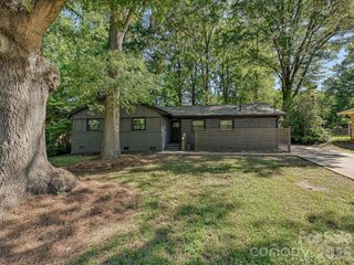 5623 Ruth Drive, Charlotte, NC 28215