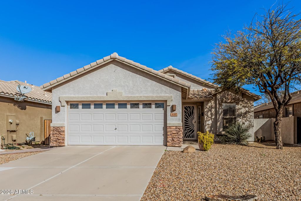 838 E CATHY Drive, Gilbert, AZ 85296
