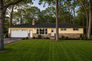 28902 Yaw Street, Dowagiac, MI 49047
