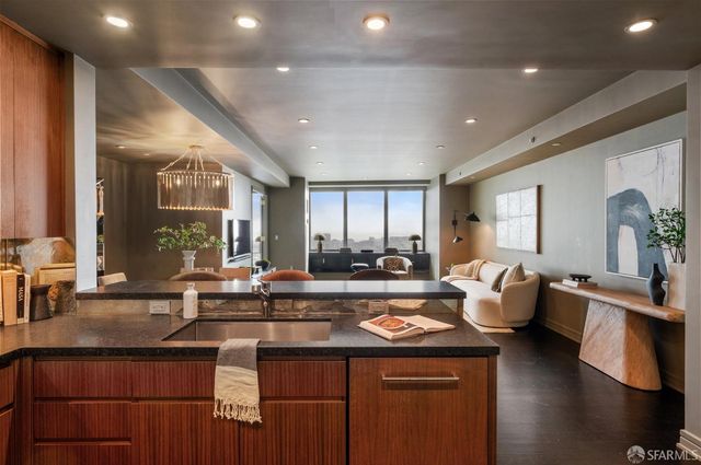 765 Market Street 32H, San Francisco, CA 94103