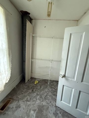 204 S Graceland Avenue, Claypool, IN 46510