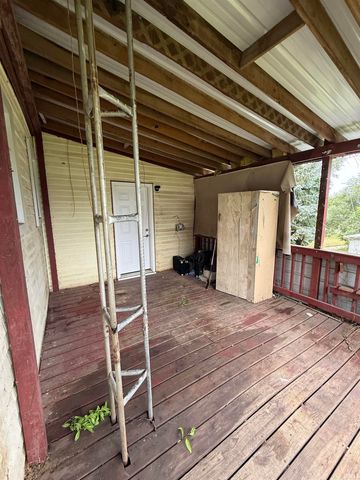 204 S Graceland Avenue, Claypool, IN 46510