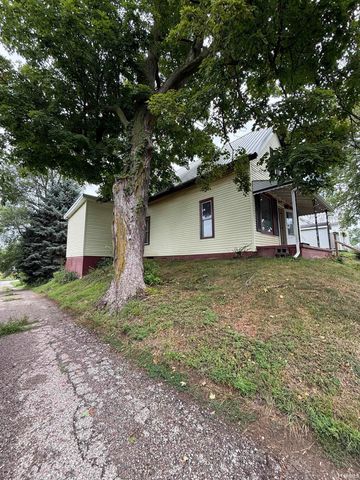 204 S Graceland Avenue, Claypool, IN 46510