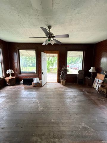 204 S Graceland Avenue, Claypool, IN 46510