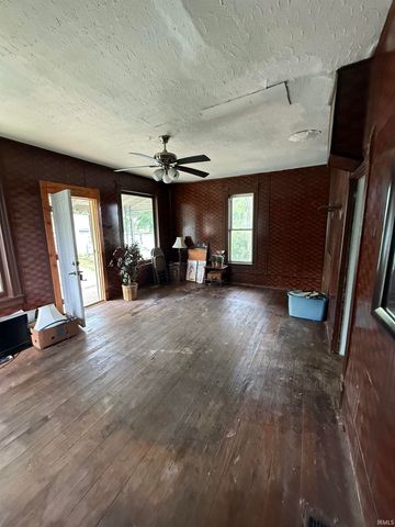 204 S Graceland Avenue, Claypool, IN 46510