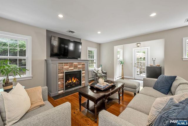 605 E Saddle River Road, Ho-ho-kus, NJ 07423