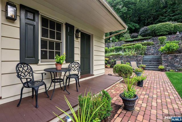 605 E Saddle River Road, Ho-ho-kus, NJ 07423