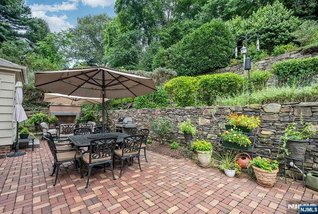 605 E Saddle River Road, Ho-ho-kus, NJ 07423