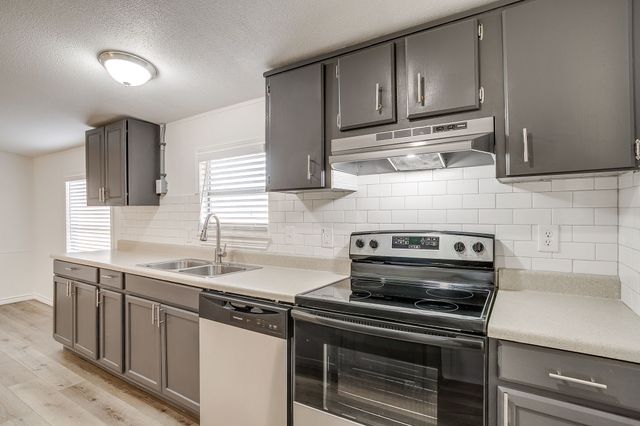 1320 Pete Drive, Willow Park, TX 76008