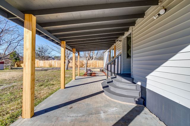 1320 Pete Drive, Willow Park, TX 76008