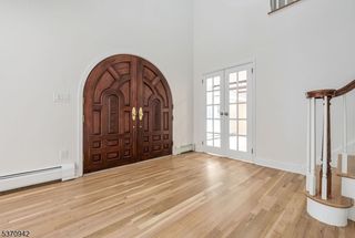 39 Edgewood Ave, Wyckoff Twp., NJ 07481