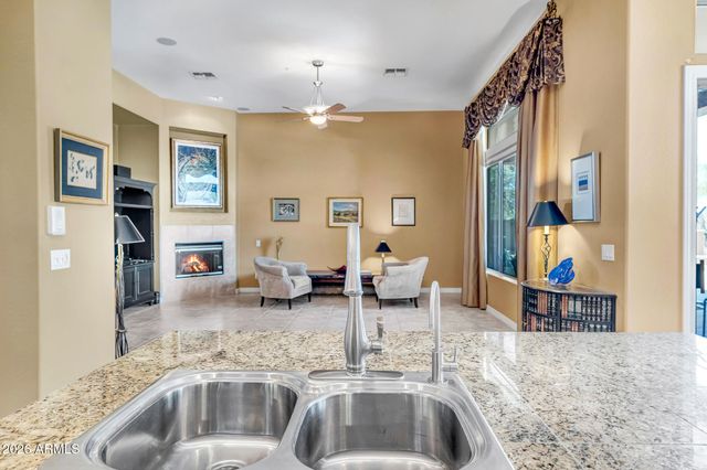 40814 N LONG LANDING Court, Phoenix, AZ 85086