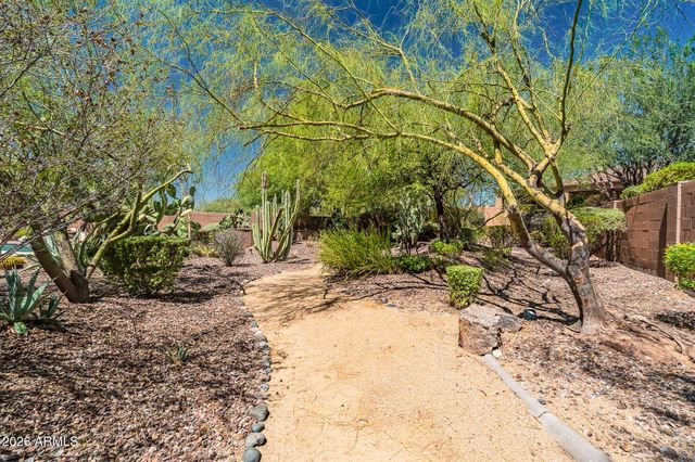 40814 N LONG LANDING Court, Phoenix, AZ 85086