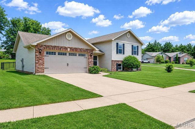 1609 Spring Mill Drive, Wentzville, MO 63385