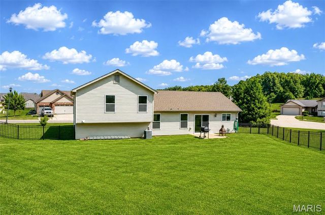 1609 Spring Mill Drive, Wentzville, MO 63385