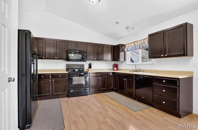 1609 Spring Mill Drive, Wentzville, MO 63385