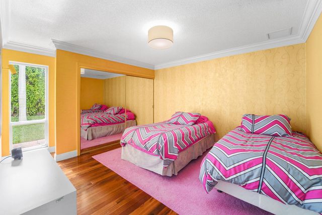 7036 San Sebastian Circle, Boca Raton, FL 33433