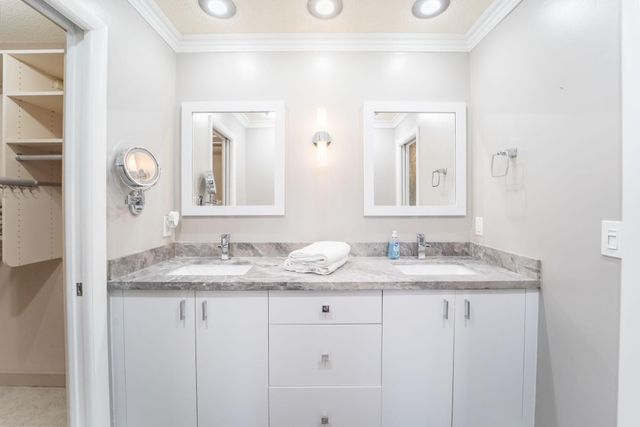 7036 San Sebastian Circle, Boca Raton, FL 33433