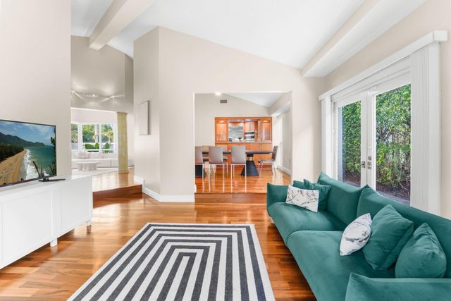 7036 San Sebastian Circle, Boca Raton, FL 33433