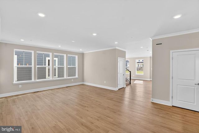 617 HARRINGTON ST, Middle River, MD 21220