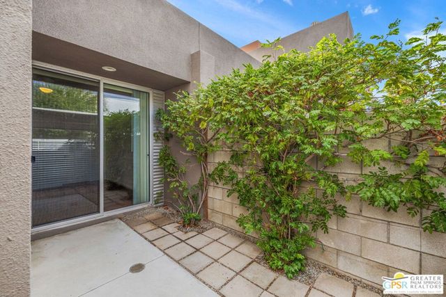 3676 Sunburst Boulevard, Palm Springs, CA 92262