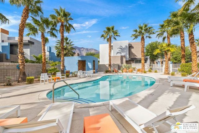3676 Sunburst Boulevard, Palm Springs, CA 92262