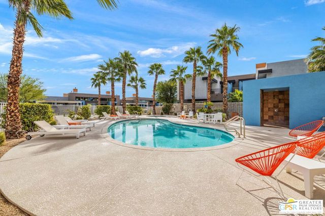 3676 Sunburst Boulevard, Palm Springs, CA 92262