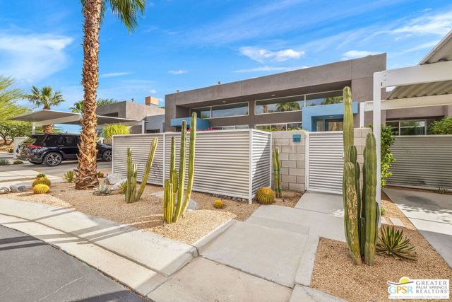 3676 Sunburst Boulevard, Palm Springs, CA 92262