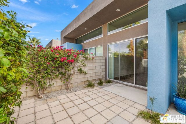 3676 Sunburst Boulevard, Palm Springs, CA 92262