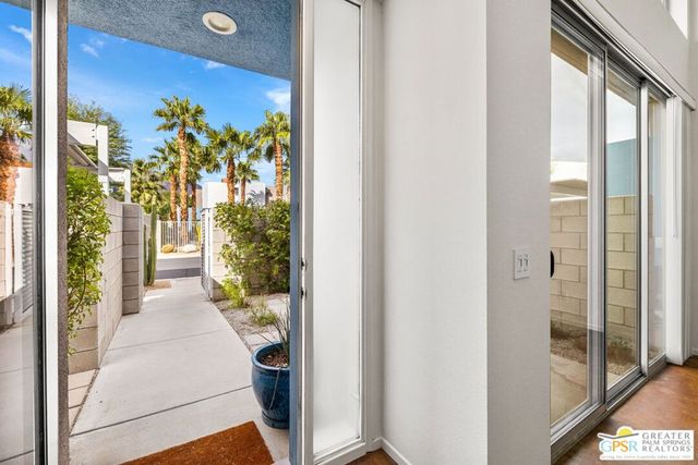 3676 Sunburst Boulevard, Palm Springs, CA 92262