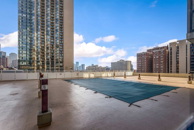 1122 N Clark Street 2510, Chicago, IL 60610