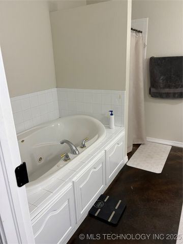 1526 S 5th, Mcalester, OK 74501