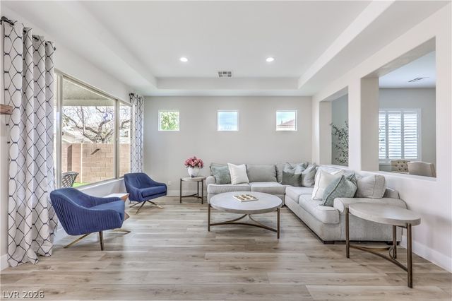 5012 Hacienda Grande Avenue, Las Vegas, NV 89141