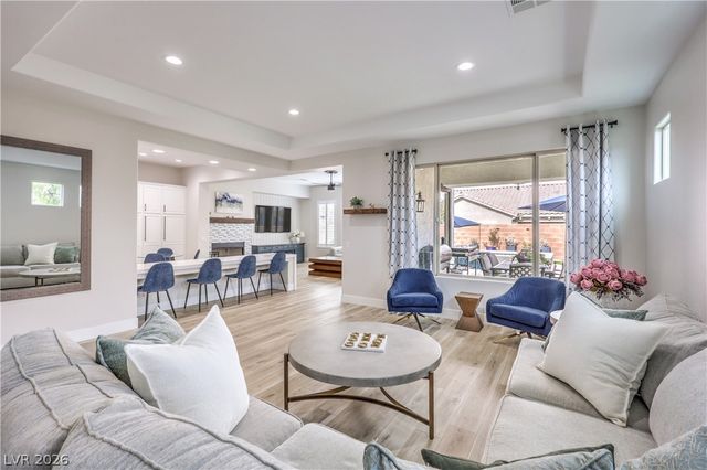 5012 Hacienda Grande Avenue, Las Vegas, NV 89141