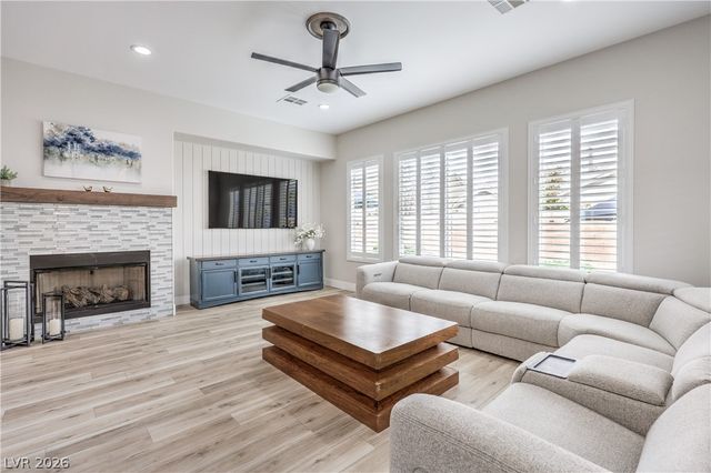 5012 Hacienda Grande Avenue, Las Vegas, NV 89141