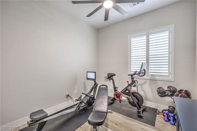 5012 Hacienda Grande Avenue, Las Vegas, NV 89141