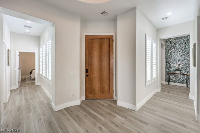 5012 Hacienda Grande Avenue, Las Vegas, NV 89141