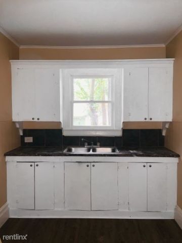 636 W 72nd Street, Shreveport, LA 71106