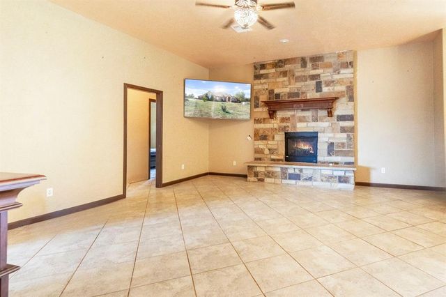 10501 Dobbs Road, Wellston, OK 74881