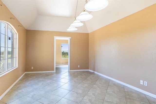 10501 Dobbs Road, Wellston, OK 74881