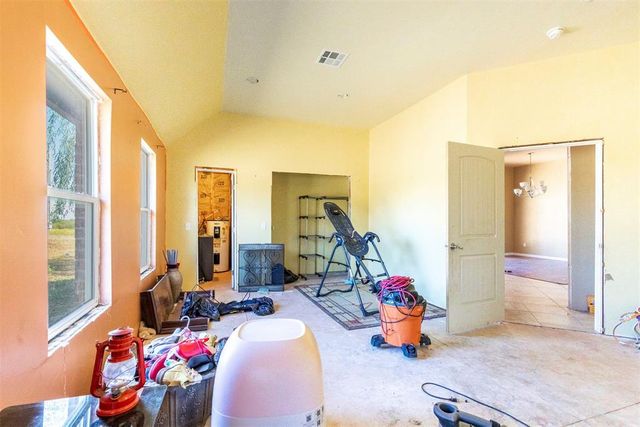 10501 Dobbs Road, Wellston, OK 74881