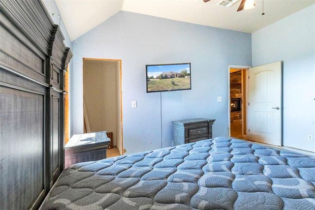 10501 Dobbs Road, Wellston, OK 74881