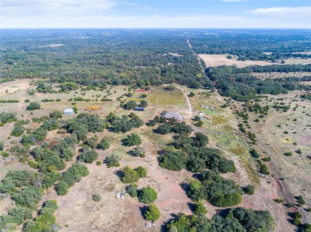 10501 Dobbs Road, Wellston, OK 74881