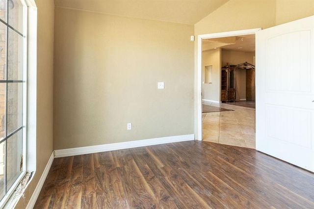 10501 Dobbs Road, Wellston, OK 74881