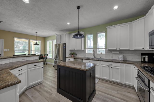 30902 Oak Forest Hollow Lane, Spring, TX 77386