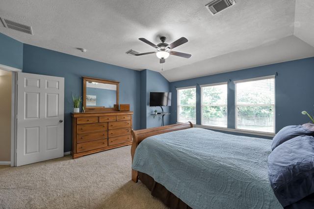 30902 Oak Forest Hollow Lane, Spring, TX 77386